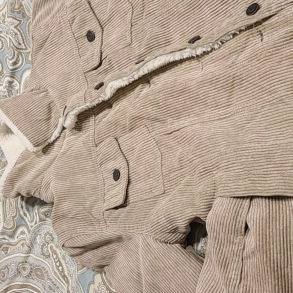 Furry Jacket - Picture 6 of 6